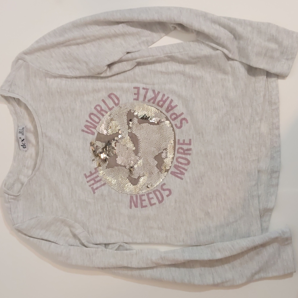 Dex long sleeve world top